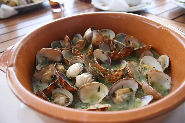 clams broth