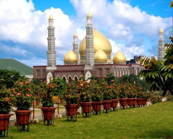 Masjid Dian Al-Mahri mosque indonesia