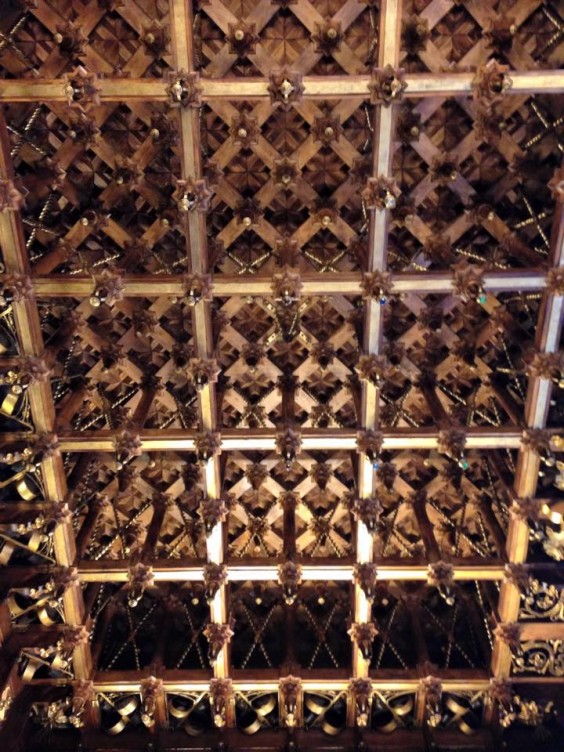 palau guell ceiling