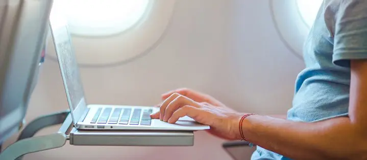 El extraño cuchara Sumergido The Complete List of Airlines That Offer WiFi Onboard | eDreams