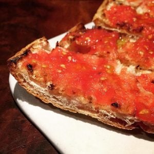 bread with tomato