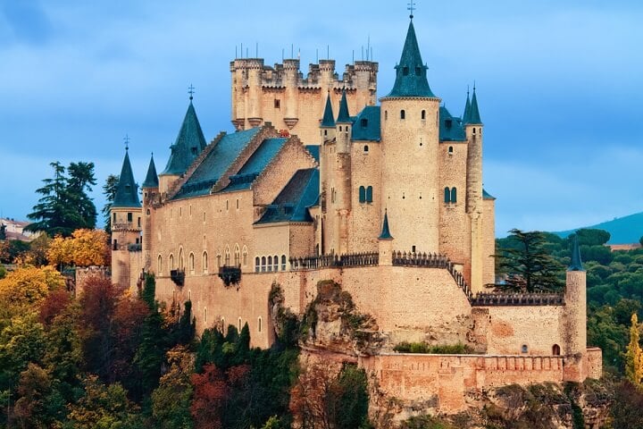 Alcázar de Segovia fortress innn spain