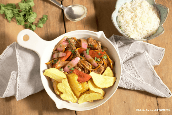 Lomo saltado