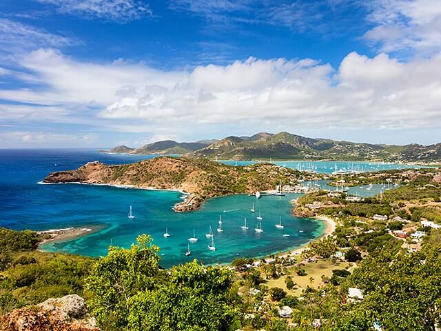 Book your holiday to Antigua with onefront-EDreams