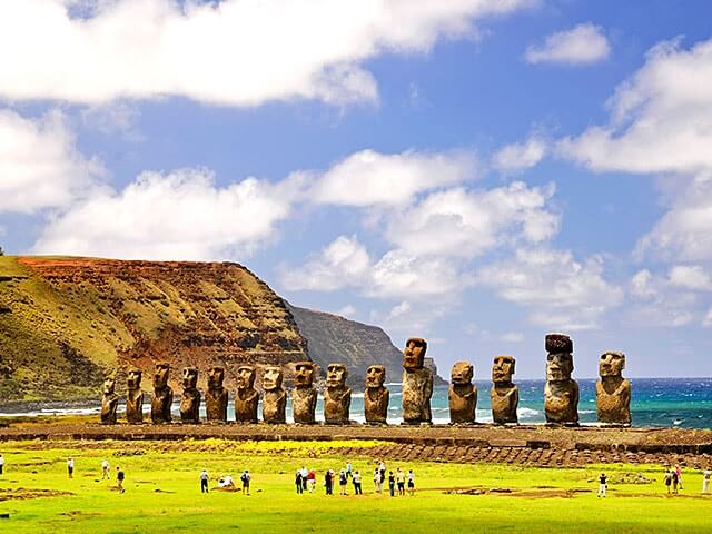Book your holiday to Easter Island with onefront-EDreams