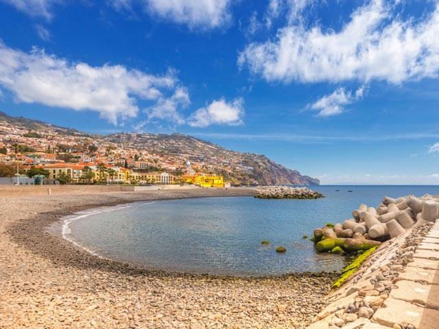 Book your holiday to Funchal with onefront-EDreams