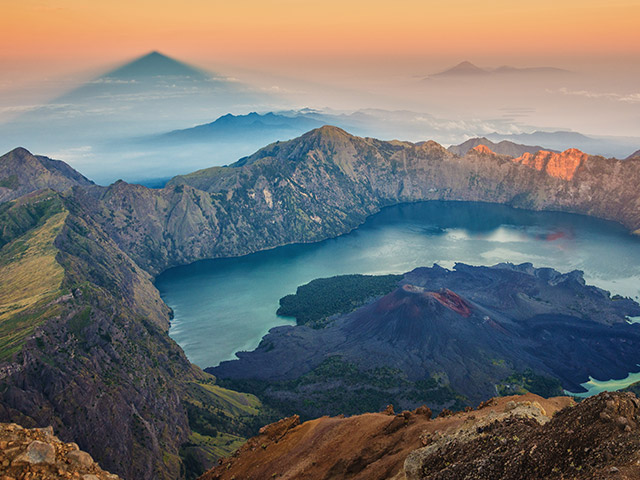 Book your holiday to Lombok with onefront-EDreams