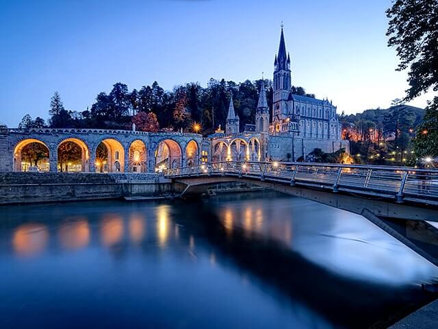 Book your holiday to Lourdes with onefront-EDreams