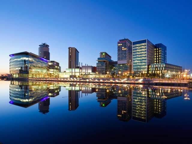 Book your holiday to Manchester with eDreams