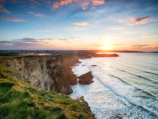 Book your holiday to Newquay with onefront-EDreams