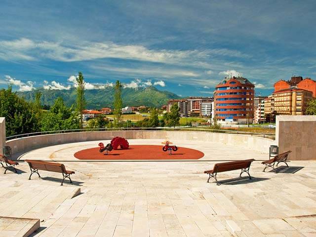 Book your holiday to Oviedo with onefront-EDreams