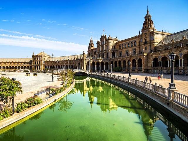 Book your holiday to Seville with onefront-EDreams
