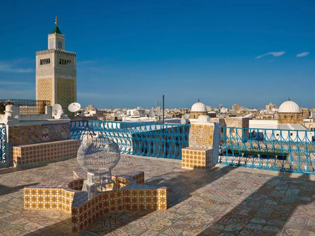 Book your holiday to Tunis with onefront-EDreams