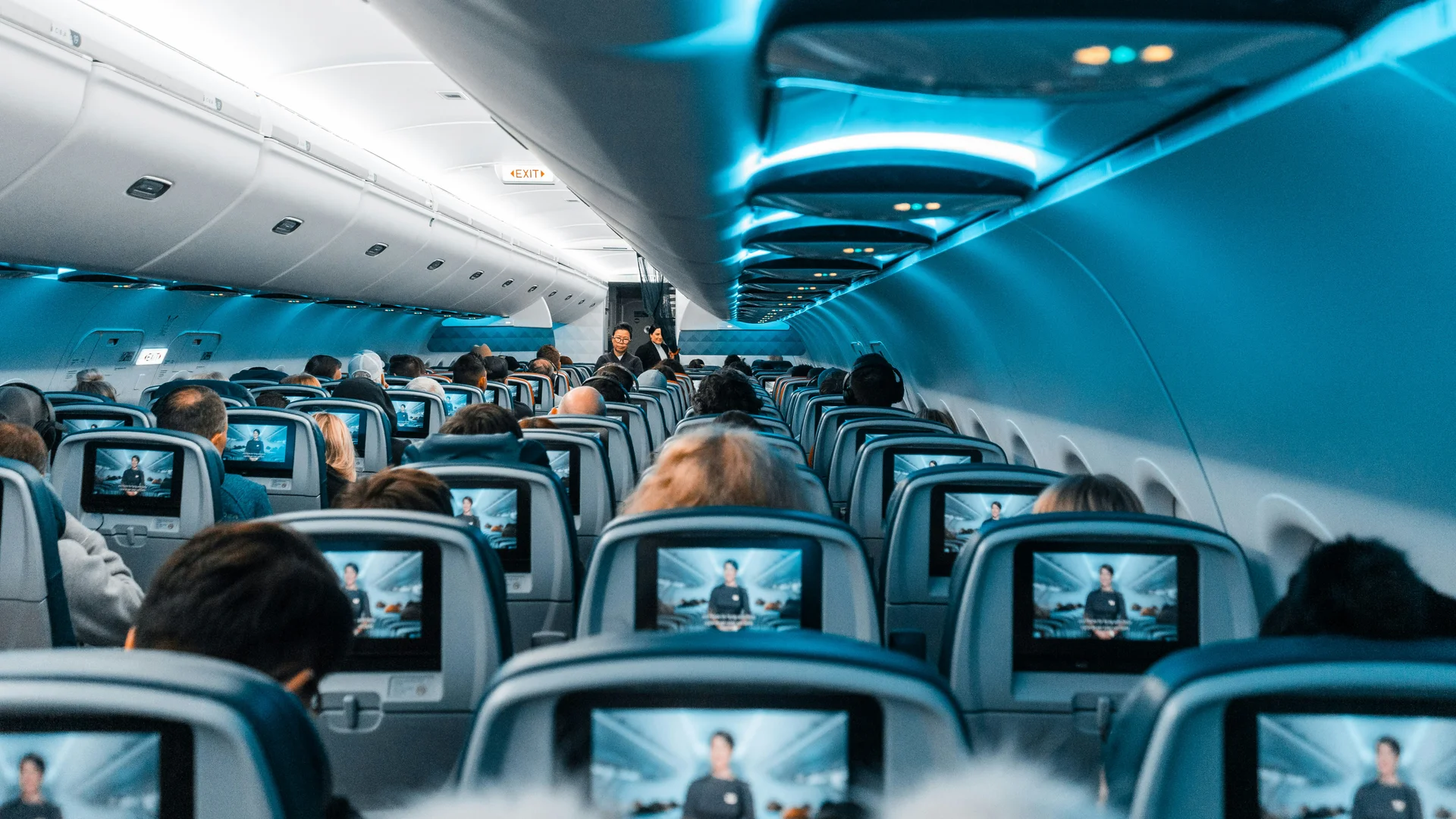 15 Tips for Surviving Long-Haul Flights